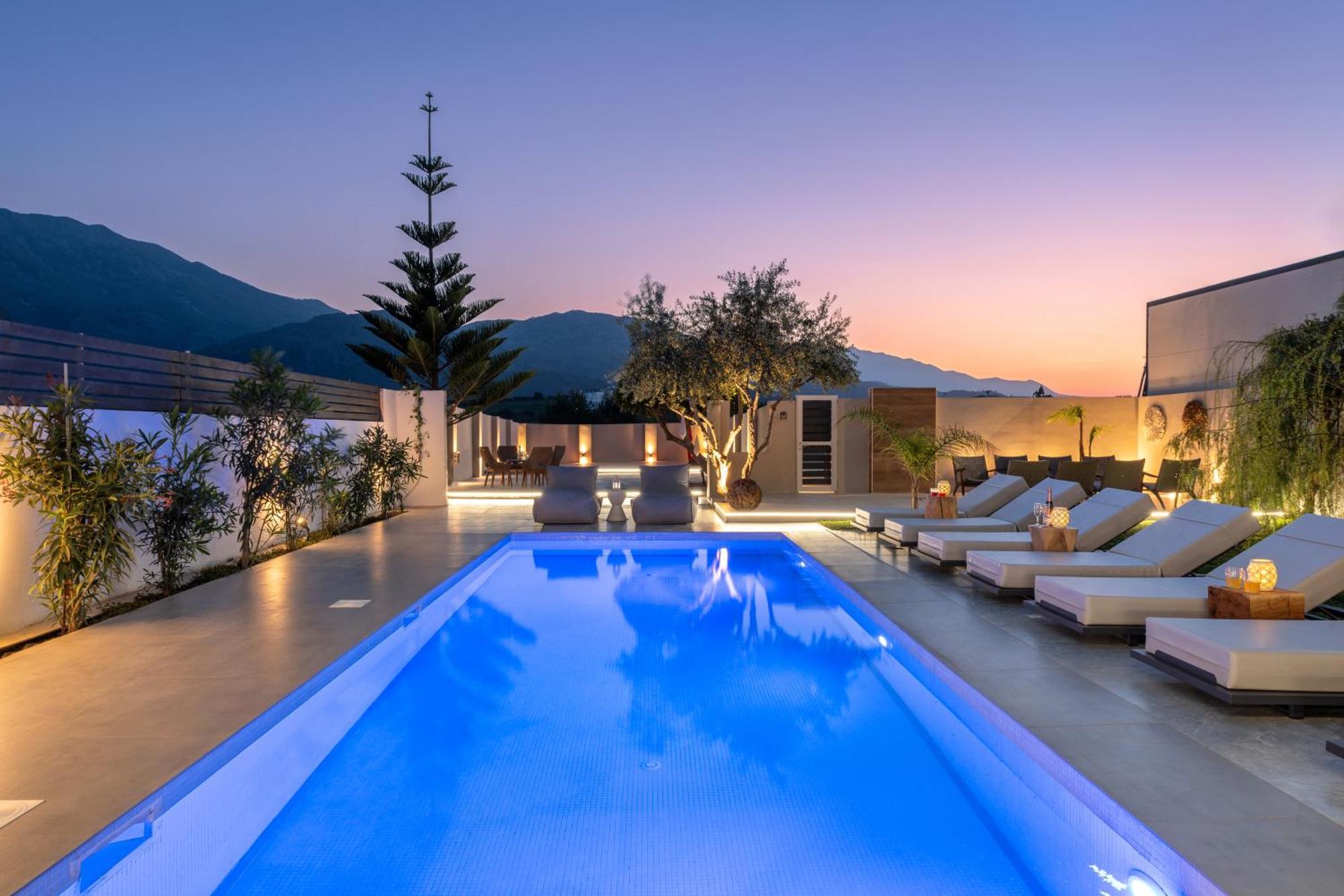 Hypnosis Beachside Villa With Private Heated Pool Georgioupoli Exteriér fotografie