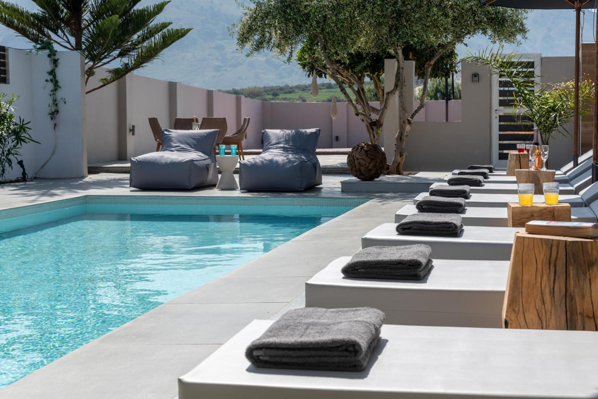 Hypnosis Beachside Villa With Private Heated Pool Georgioupoli Exteriér fotografie